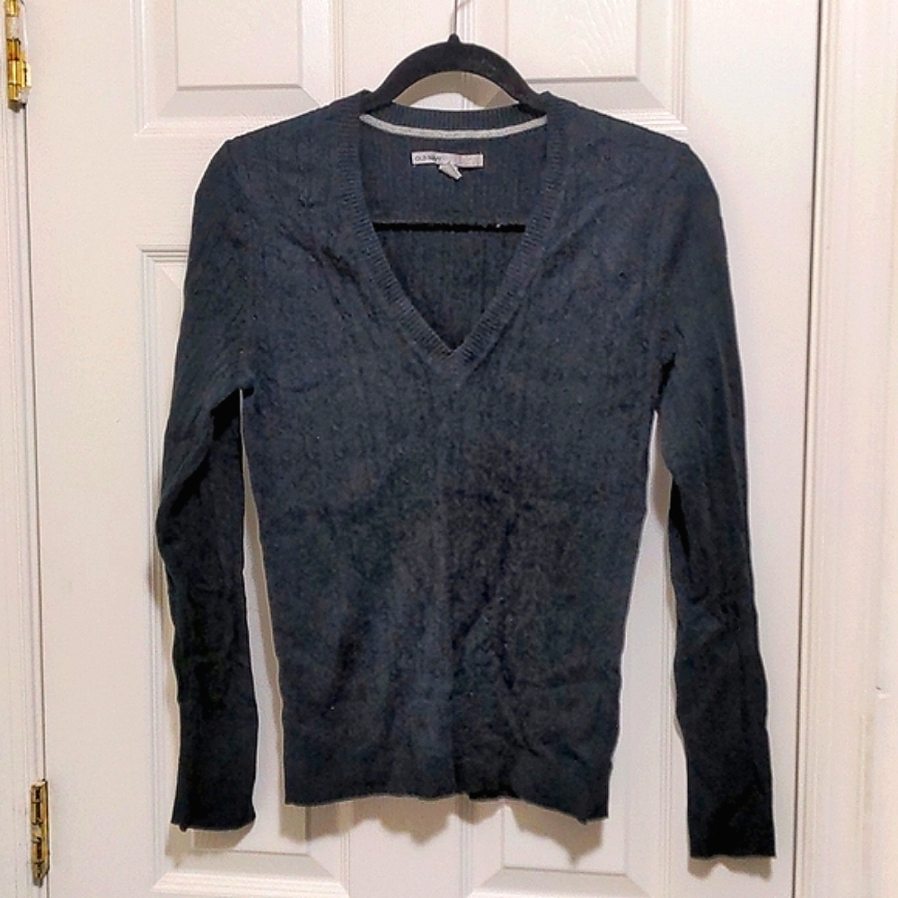 Old Navy black cable knit sweater